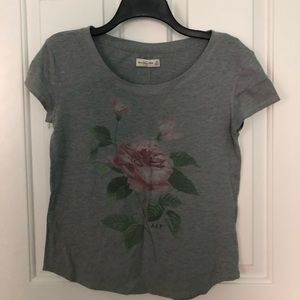 Abercrombie graphic flower tee